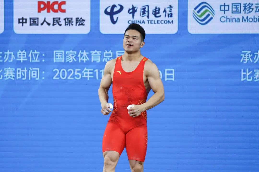 吻别,泪别,不言别:石智勇以托举写就传奇